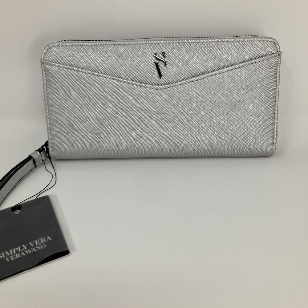 NWT Simply Vera Vera Wang Wallet Metallic Silver Zip Around Continental Wristlet